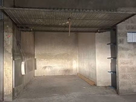 garage box fermé location