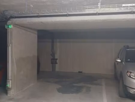 location place de parking