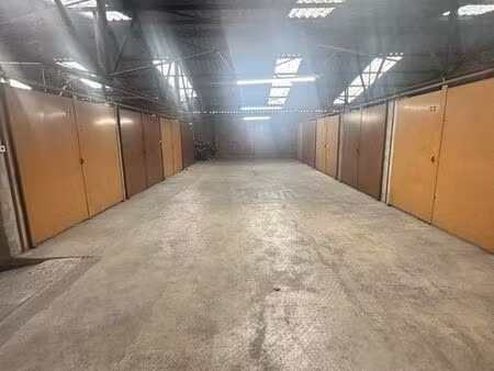 box de stockage - parking