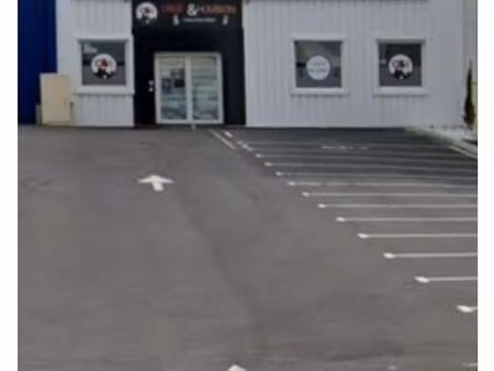 local commercial 200m2 emplacement strategique