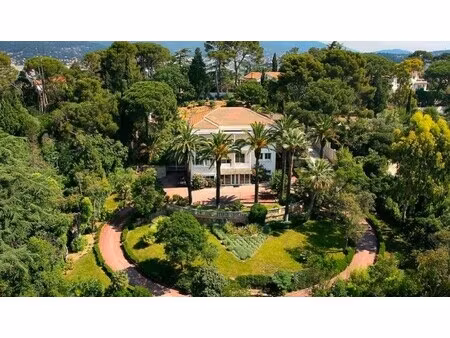 villa de luxe à vendre dans le quartier cap brun