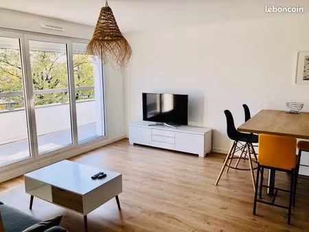 3 pièces meublé et équipé dans résidence récente