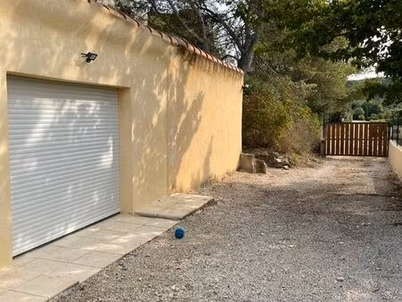 location box ou garage fermé et isolé 20m2