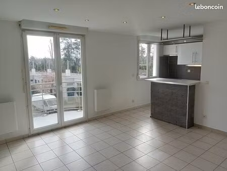 beau t2 de 47 m2 au centre de décines