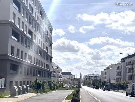 local commercial 382 m²