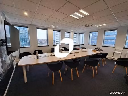 bureaux 370 m²
