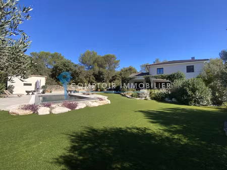 a vendre - nimes - villa contemporaine 7 pièces 200 m2  pisc