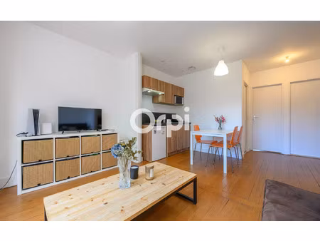 location appartement  m² t-3 à lille  895 €