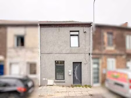 chouette maison à louer à marchienne au pont