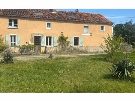 maison lathus-saint-rémy 91.5 m² t-3 à vendre  82 000 €