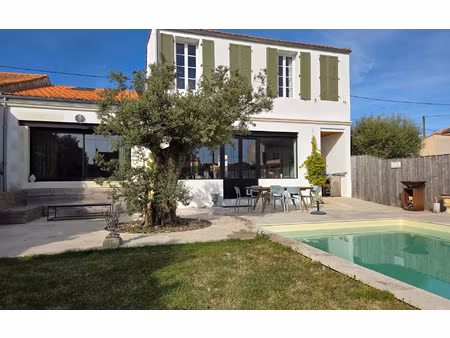maison rochefort m² t-7 à vendre  680 000 €