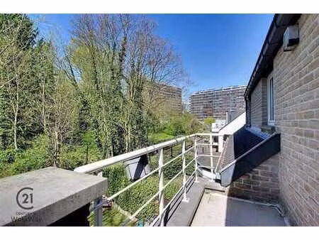 roodebeek | lumineux duplex 3 ch. avec 2 sdb et terrasse exp