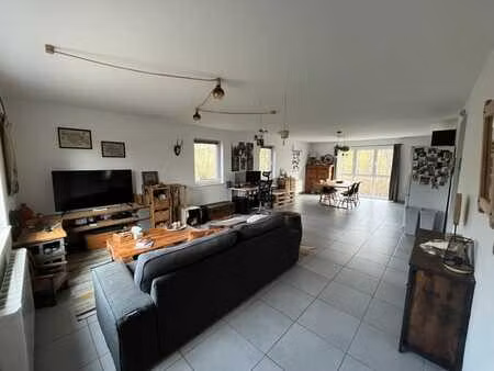 bel appartement 1 chambre à louveigné  lumineux et spacieux