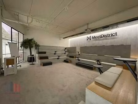 bureaux tout compris dans un emplacement de choix avec vu...