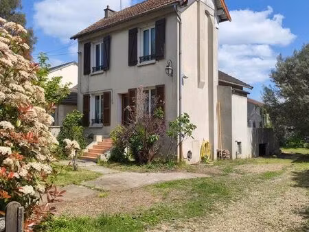 maison 4 pièces 90m2 + dépendance