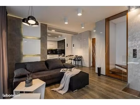 appartement 3 pièces 80 m²