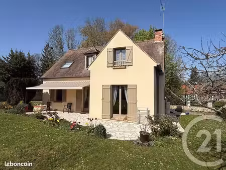 maison 5 pièces 140 m²