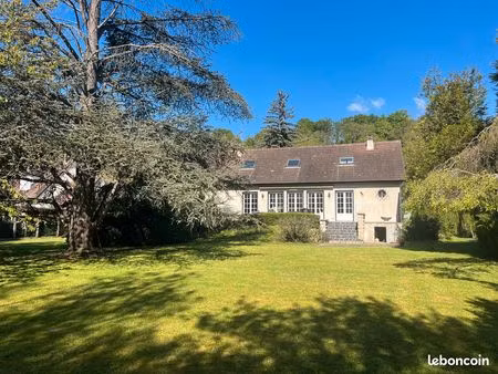 pontoise maison 200m2 sur 2300m2 de jardin en bordure de l'oise ponton 680.000