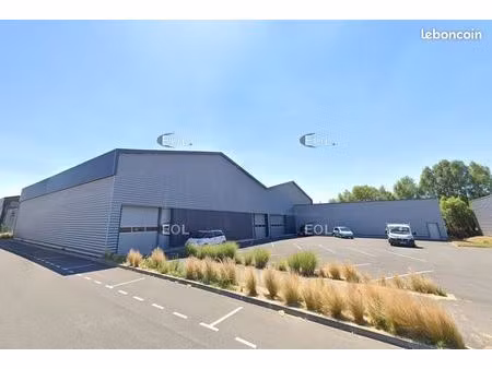 local d'activité 1 089 m²