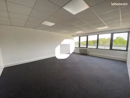 bureaux 258 m²