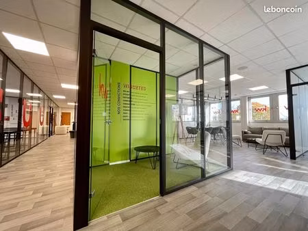 local bureaux 329 m²