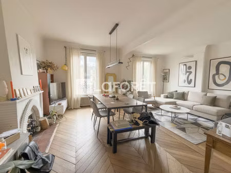 appartement paris .3 pièce(s) 53 m2