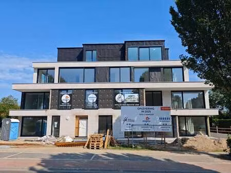 appartement neuf au rez-de-chaussée avec 1 chambre au centr