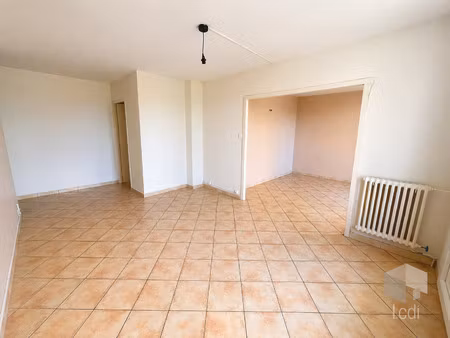 montelimar  appartement de 65 m2 avec balcon