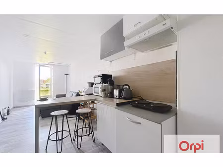 location appartement  45.62 m² t-3 à montluçon  370 €