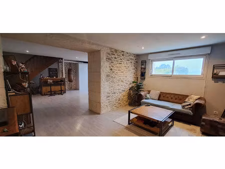 longère de caractère à nort sur erdre entre bourg et canal