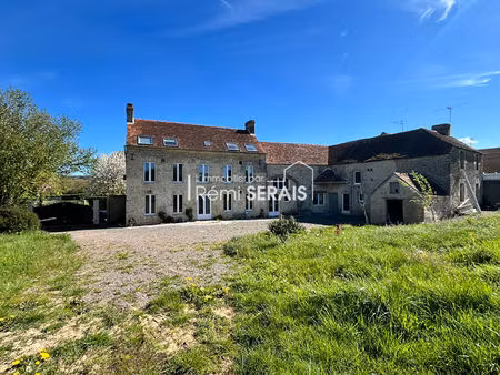 maison de caractère à vendre aux portes d' argentan avec 7000 m2 de terrain