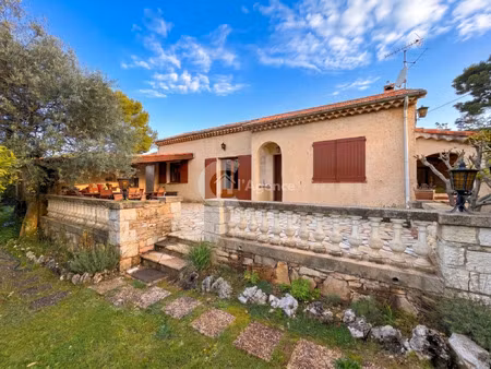 villa de 103 m2 sur terrain plat : une base saine pour votre