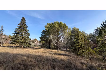 terrain constructible de 1300m2 a pierrevert