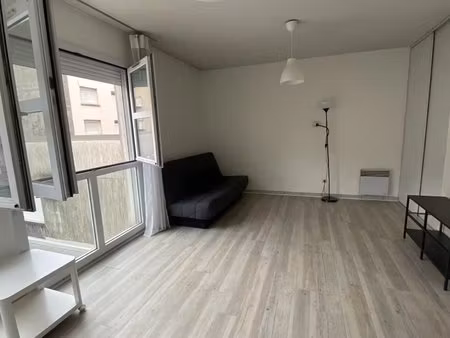 grenoble gare - studio meublé aevc place de parking - 30 rue emile gueymard