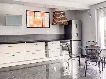 location appartement 2 pièces 52 m² à valenciennes (59300)