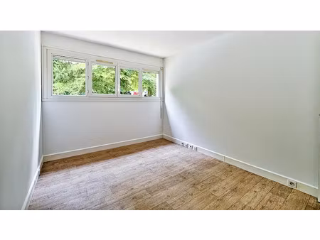 location appartement 1 pièce 30.27 m² à ville-d'avray (92410)  918 €