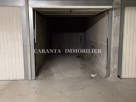 vente garage centre ville sainte-maxime