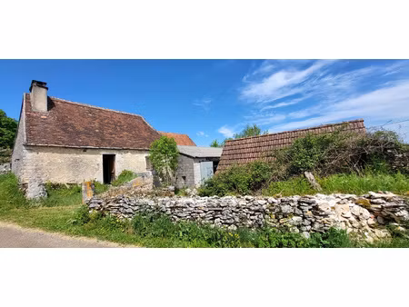 propriété en pierre à restaurer