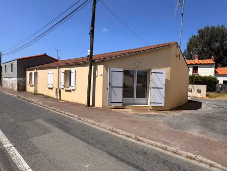 mouilleron le captif - charmante maison de 56 m²