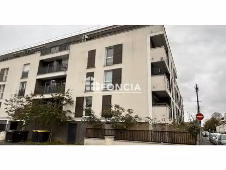 athis mons - f3 de 66m2 avec jardin et loggia