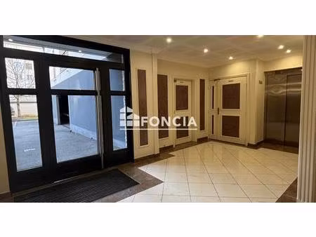 f4 centre ville juvisy avec parking