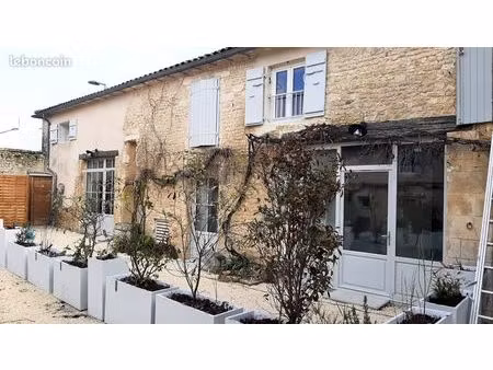 maison de ville - 3 ch. - 160m² - entièrement rénovée à perigny – 17180