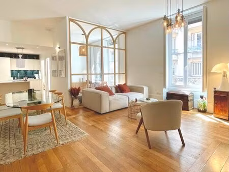 t3 de charme rénové en 2022 • hyper centre