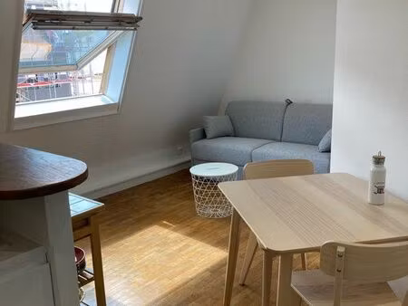 à louer studio meublé