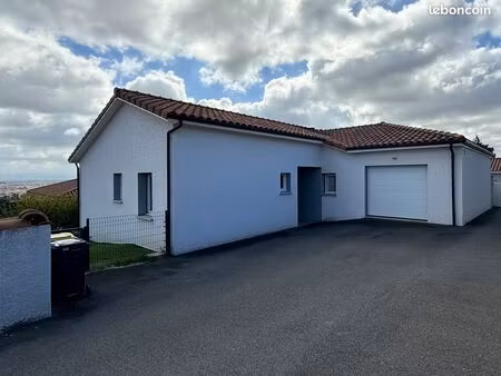 maison a louer montbrison 100m2