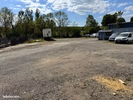 location parcelle de terrain pour stockage