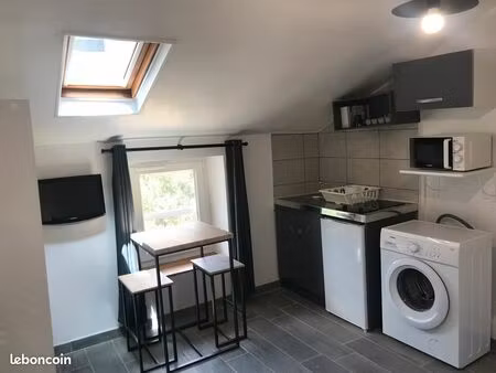 studio lyon/villeurbanne à 600 + 150 de charges: elec  internet  eau  etc inclus