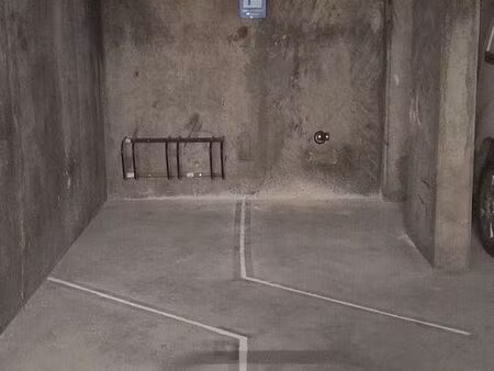 parking sécurisé 2-roues & vélos – motos  scooters – paris 10