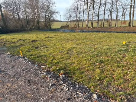 terrain 639 m² freville