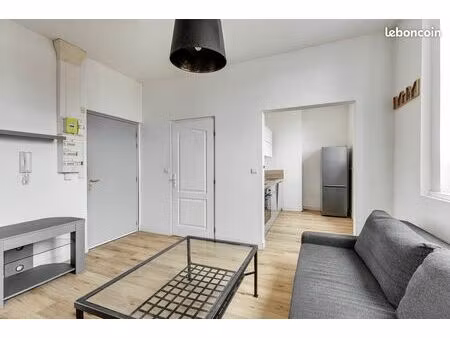 roubaix centre – t2 en duplex meublé de 56 m²